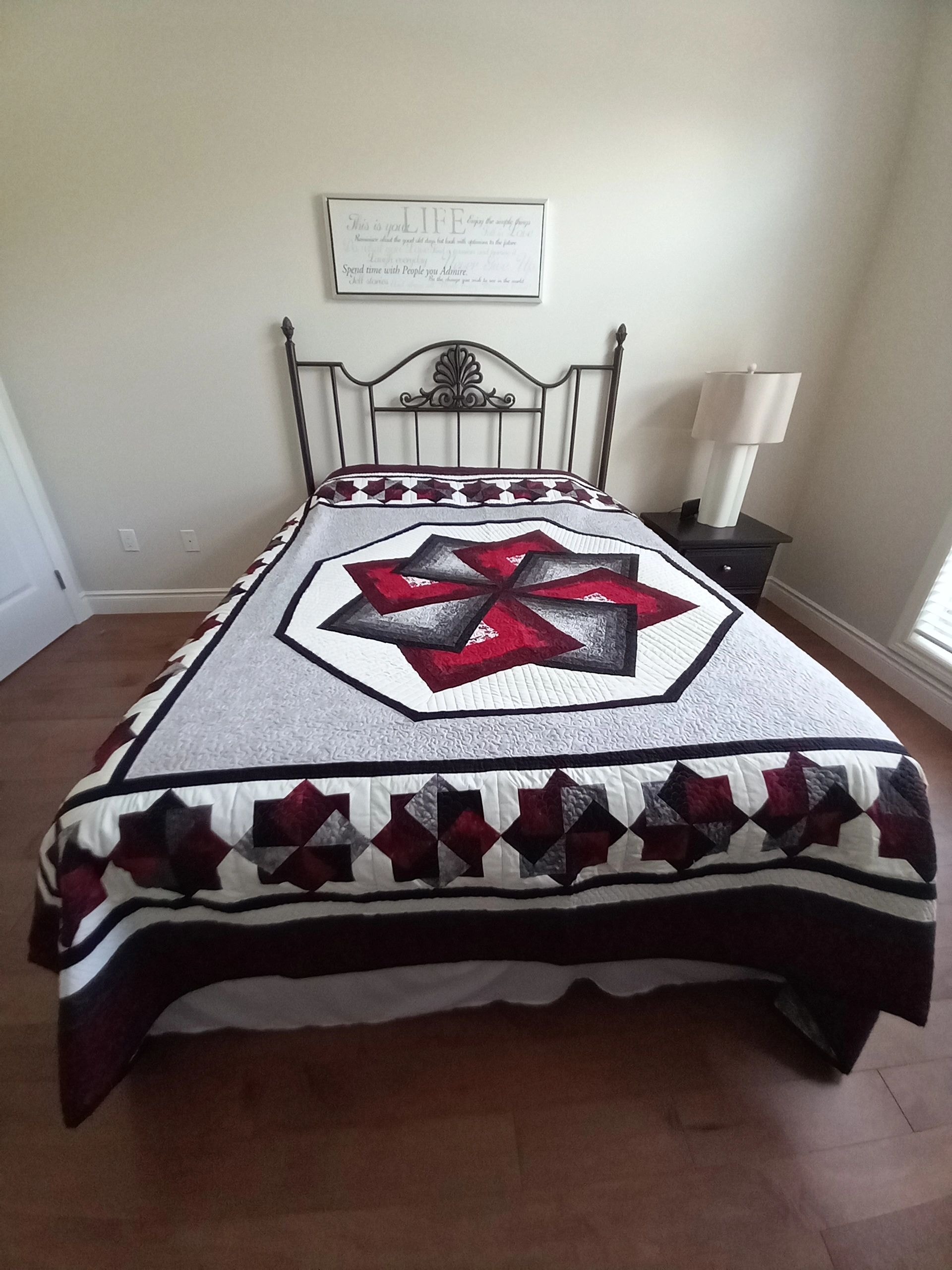 Star Spin black red grey handmade quilt